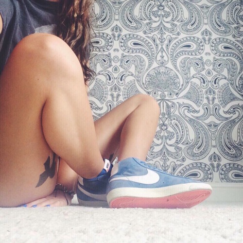 cherubesque:  fresh sneakz 👟👟  tumblr | instagram | snapchat  | private snapchat & blog   