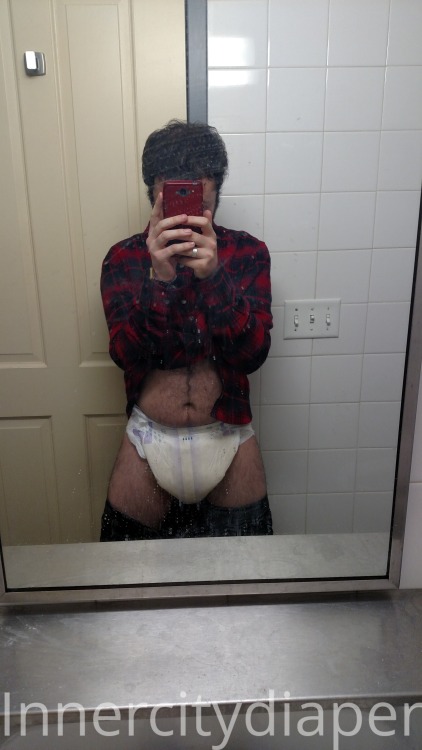 innercitydiaper:Just a college bro drinking in a… diaper?