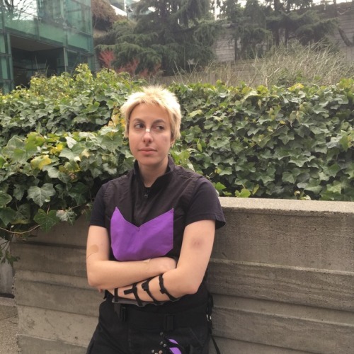 veliseraptor:eccc 2018 day one: @ameliarating as Hawkguy/Hawkeye/Clint Barton