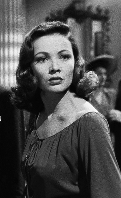 auldcine:Gene Tierney in Laura (1944)