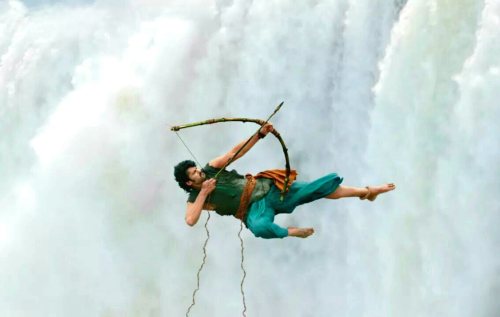 i-heart-indian-movies:  Shivudu - Dhivara Song Baahubali - Fav Scene 2 CLICK FOR MAKING VIDEO 