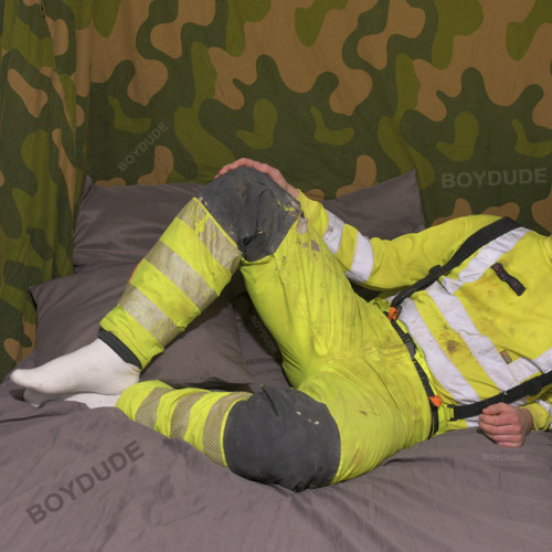  Me | boydudeWell used and dirtyhi-viz workwear…..