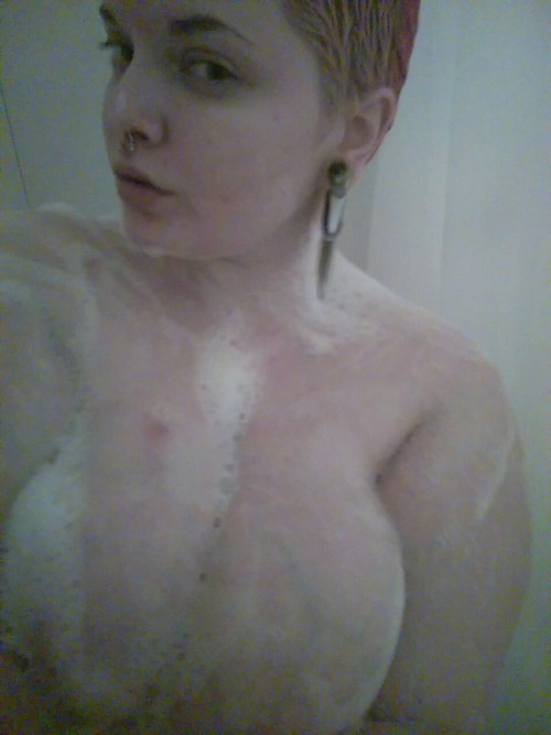 rollsofdestiny: I might have gotten a little too soapy in the shower…