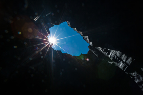 whatzyourfantazy:  Entering The Chasm