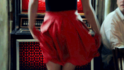 https://64.media.tumblr.com/31b65f4cfcb51170883b2215ecef5575/tumblr_mqb2loiZFs1qc5qo7o1_500.gif