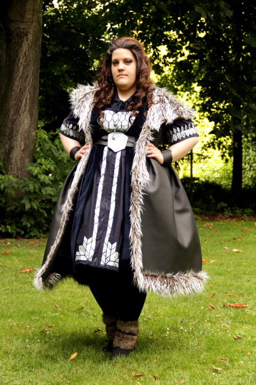 stoff-im-gehirn:Female Version of Thorin, Fili and Kili, with a touch of Lolita. XDFili: NieldKili: 