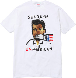 unvariax:  Supreme 2014 really keen on this tee and gold chainz 