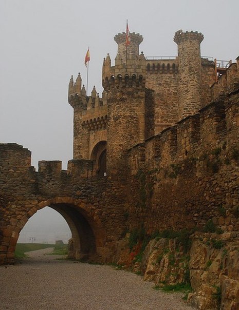ghostlywatcher:Templars Knights’s Castle, Spain.