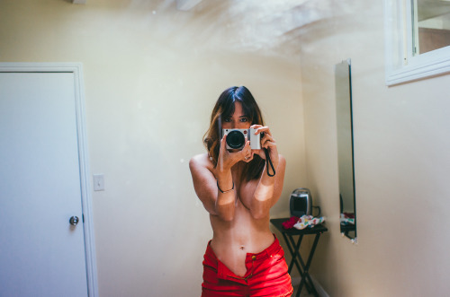 XXX vanstyles:  Selfie session with Sara Malakul photo