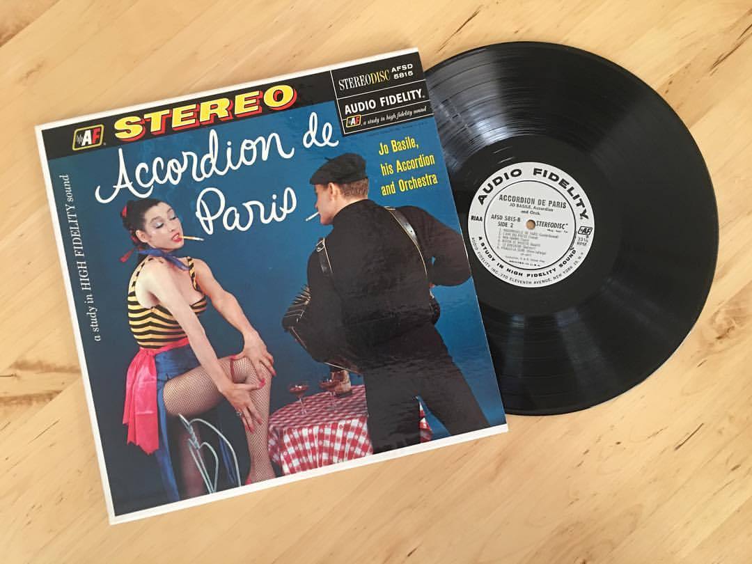 this disco — 🎶 🚬🍷 - Jo Basile | Accordion de Paris | 1959