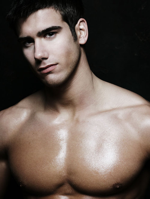 hotmensecretfolder:  hot men secret folder how about a random?