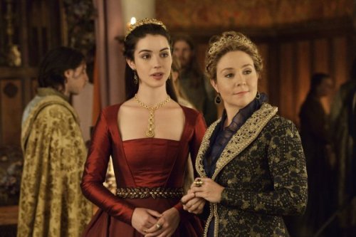 ‘Reign’ Recap: Showdown Between Mary and Lola  This week on Reign, a million things happ