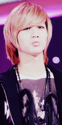 taekmeout:  six fav pics of Taemin → purple 