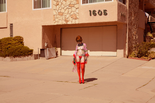 nevver:  Girls with no regret, Nadia Lee Cohen