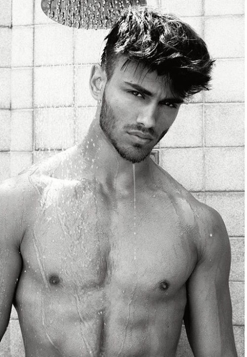 dickmatization:  Sergio Carvajal