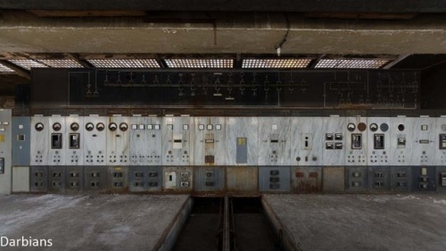 Abandoned power station at a steelworks in France. Check the link for more from here&hellip;Alienwor