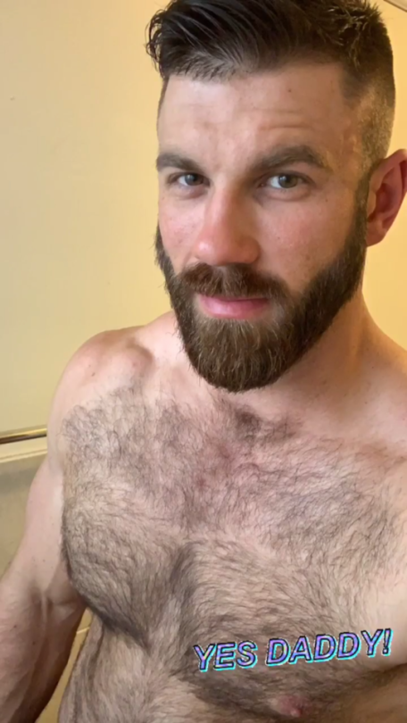 furrytrade:  Follow both of my blogs @ http://furrytrade.tumblr.com/ & http://dirtyrabbithole.tumblr.com
