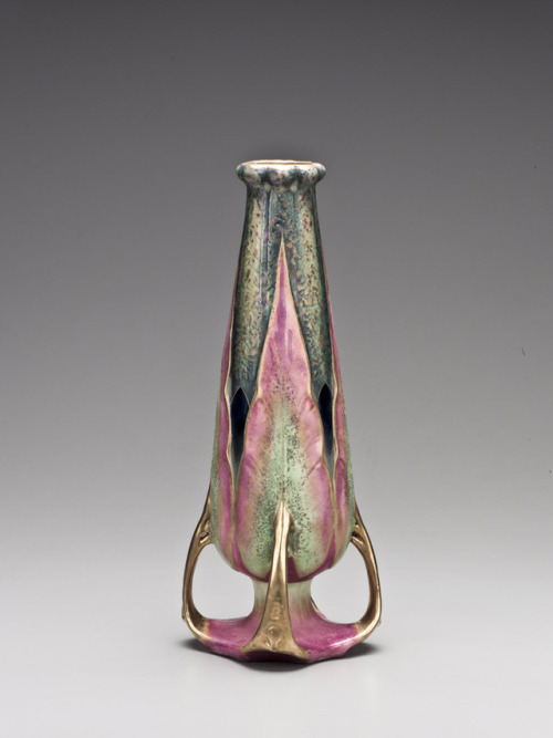 met-modern-art:Vase with four handles by Amphora Factory, Modern and Contemporary ArtRobert A. Ellis