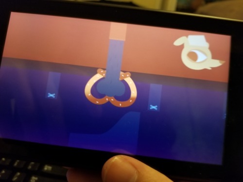 snadsartpit:  i fucking love the lifting screen cause she looks HUGE like no crimes today no sir 