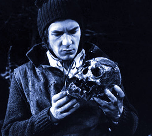 angelophile: Hamlet as portrayed by Laurence Olivier, Jonathan Pryce, Alec Guinness,
