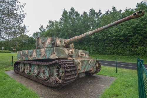 bmashine:Panzerkampfwagen Vl Tiger Ausf. Е.