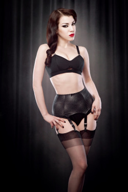 kissmedeadlier:http://www.kissmedeadly.co.uk/archive/opticsuspenderFrom