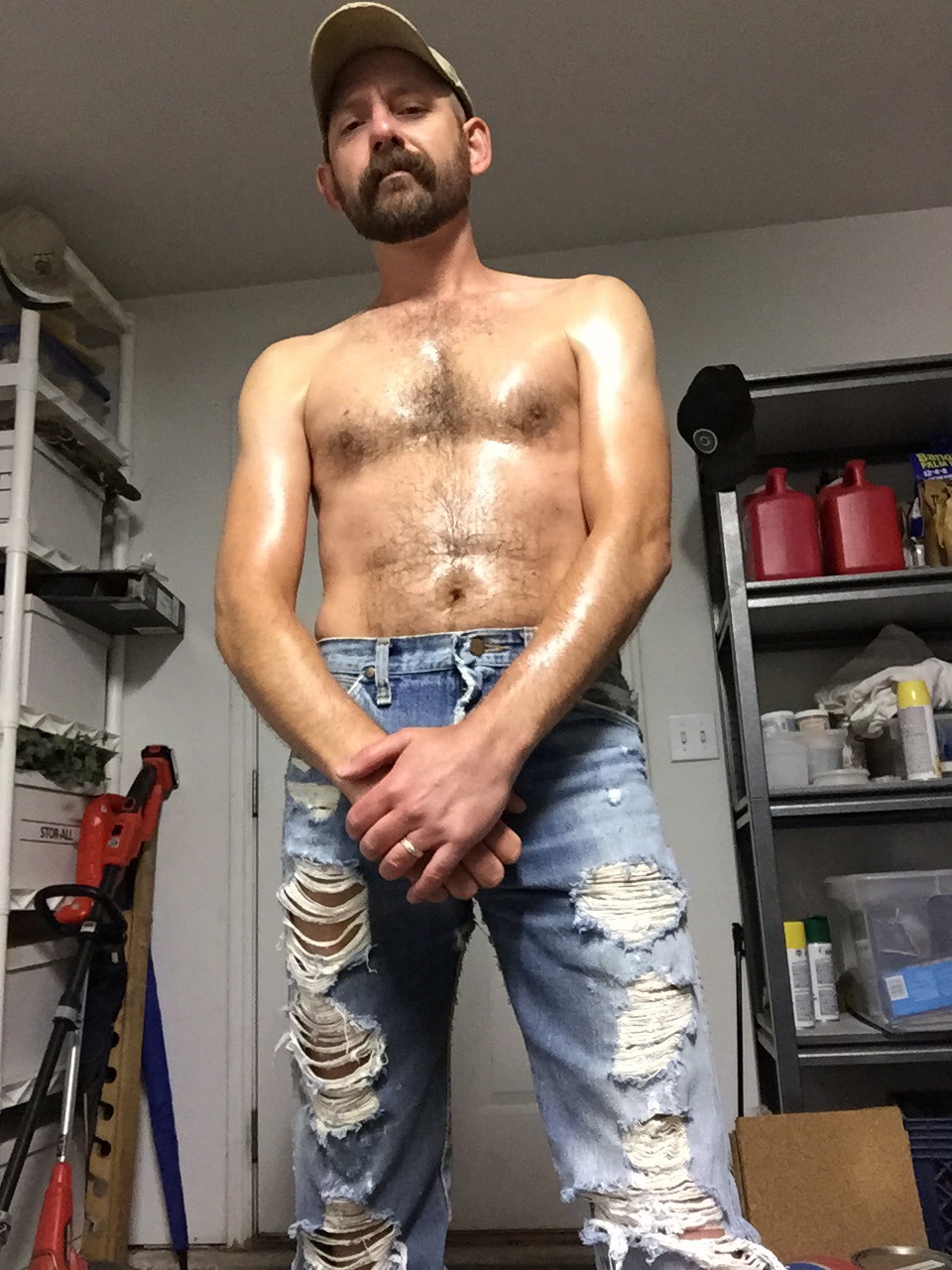 stacheman76:  Torn jeans  Such a fucking hot man!