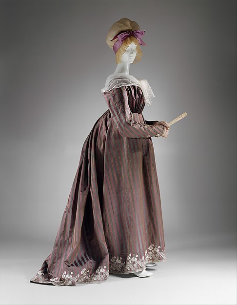 Woman&rsquo;s round gown ensemble worn with a spencer jacket and a fichu; from Napels, Italy, 17