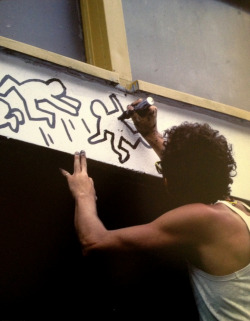 le-jaune: KEITH HARING OUTDOOR FRIEZE, PS