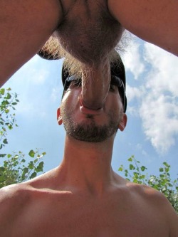 mastersaysboysobey:  masculineasfuck:  Meet and fuck hot men near you: http://bit.ly/22z93YQ  A good boy enjoying my cock while I enjoy his hot lips in the sun