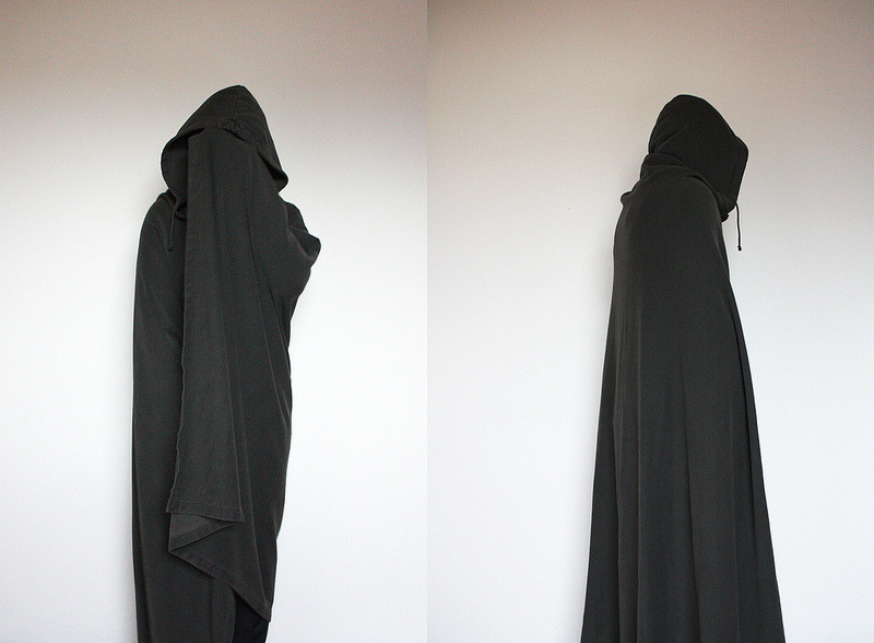 styleinsp:  Raf Simons AW04/05 Waves cloak