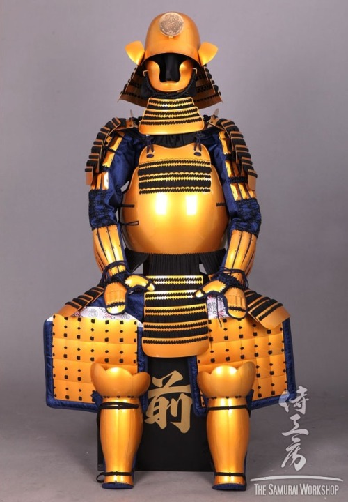 A replica of Tokugawa Ieyasu’s golden armor which he wore during the Siege of Osaka Castle, 1614-161