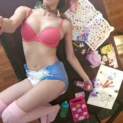 daddyiwantthis:  dadasbabyberry:  &lt;little girl living in a little world&gt;  I love to be naughty and play on the table when I’m the only one home! How do you take care of your little side when daddy(or mommy) is away?  💘💘💘