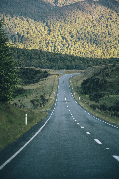 of-two-lands: 44°48'37.8&quot;S 168°06'09.1&quot;E www.fiordland.org.nz instagram/of