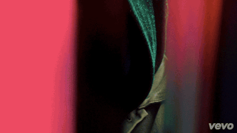 keeping-up-with-bieber:  make sure to keep watching the ‘What Do You Mean” music video! Once you finish watching, refresh the page so it counts towards views! https://www.youtube.com/watch?v=DK_0jXPuIr0 
