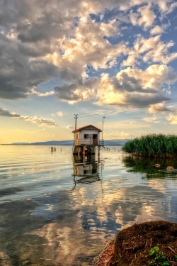 sundxwn:  Lake …by Nurdan Dokuzoğuz