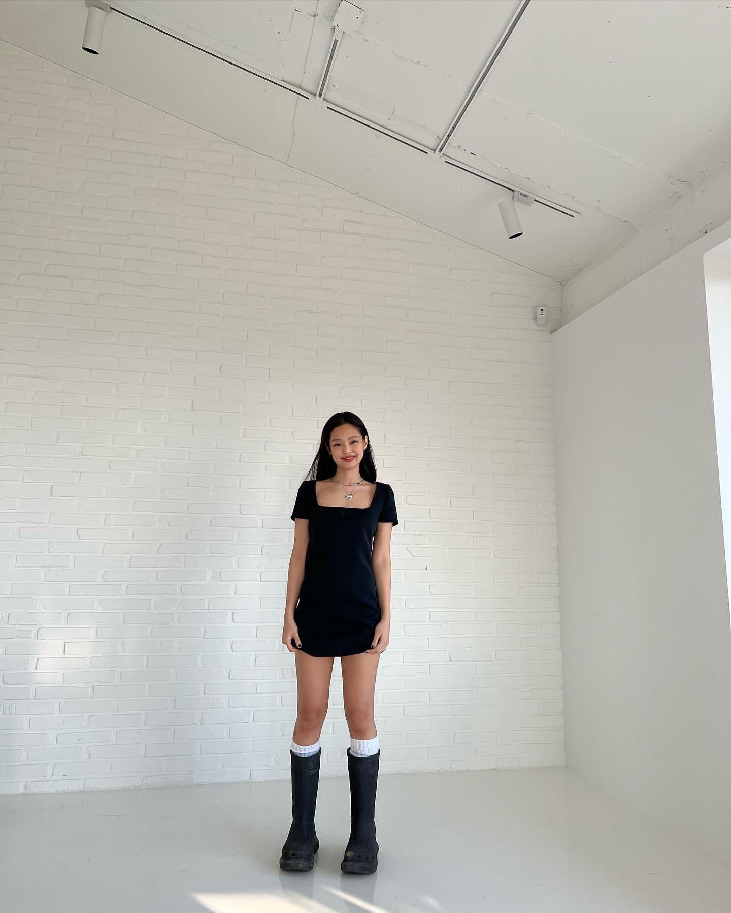 blackpinkofficial:[IG] 220403 jennierubyjane: monday