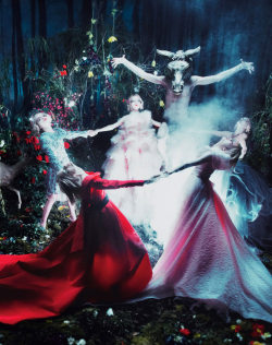 red-lipstick:  Steven Meisel - Spellbound for W magazine, September 2012 issue. 