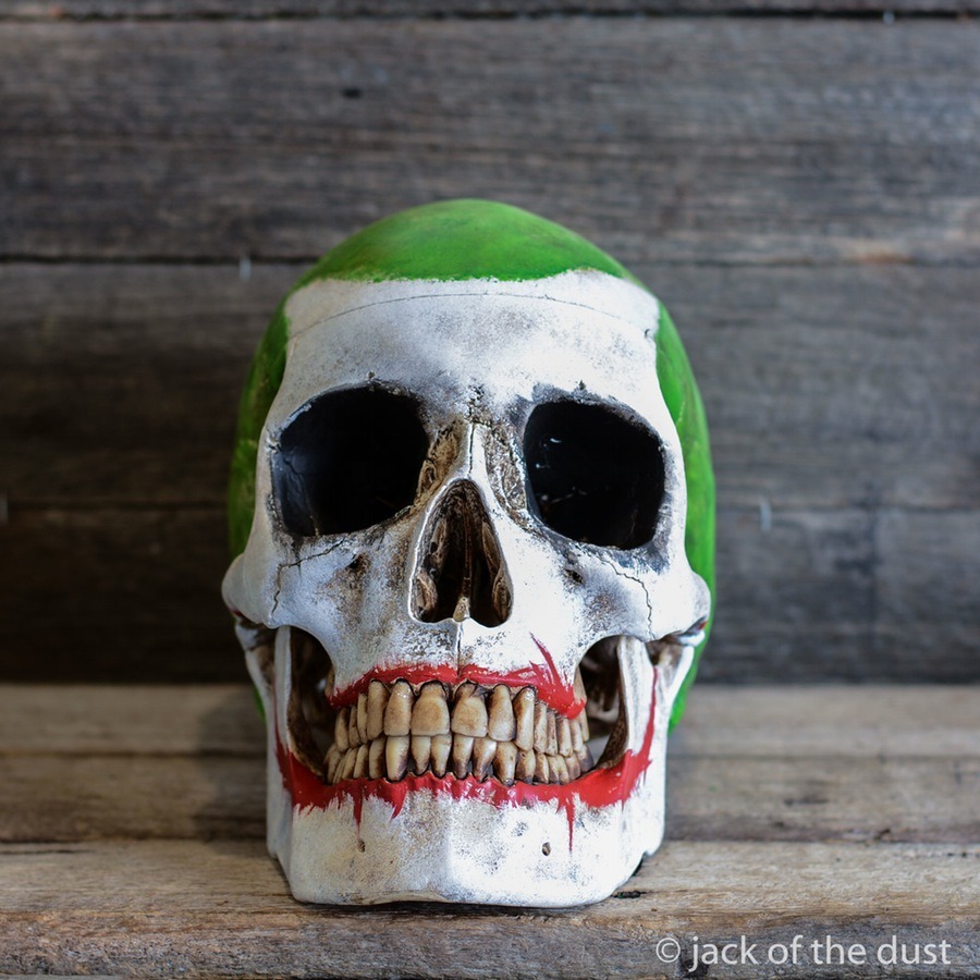 pandorasnerdystuff:  Jack of the Dust Amazing skull artworks!  You can have a look