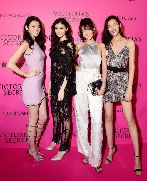 modelcouturee:Ming Xi, Sui He, Fei Fei Sun, and Liu Wen pose together at the After Party for the 201