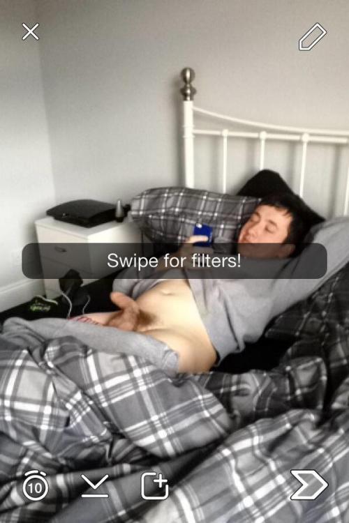 chavytoongoon: intostraightnakedguys: Fraser chavytoongoon.tumblr.com