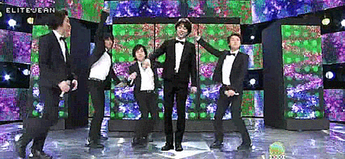 Arashi’s (2010.02.02) Music Station performance for their song, Troublemaker. Sho was not phys