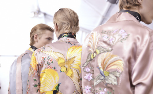 Sex runwaysass:  Backstage at Louis Vuitton SS16 pictures