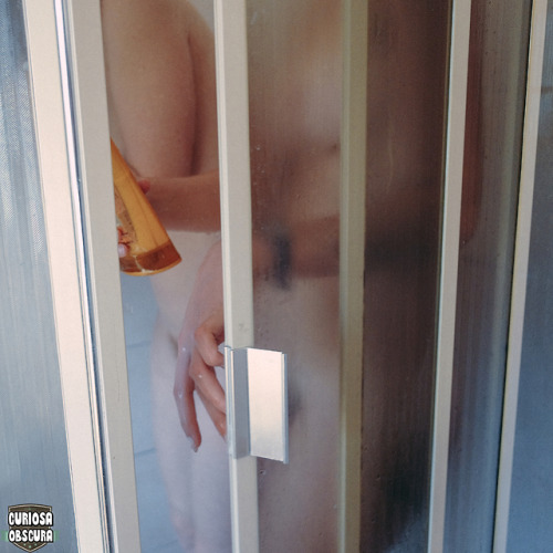curiosa-obscura: steamy @anomalysquiggles miss ya mediocre water pressure follow us for more homemad