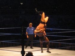 rwfan11:  …love where Bobby Lashley has his hand during this suplex! :-)