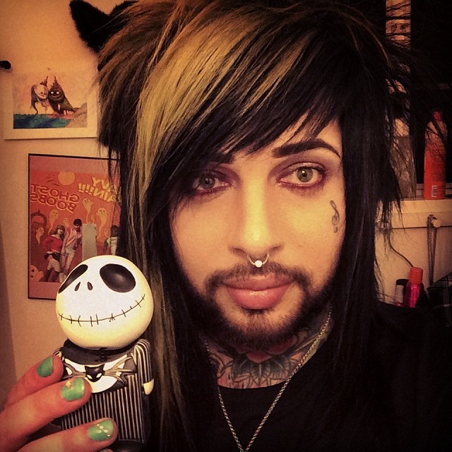 itsbotdf:  Bone Daddy! 💀💗 