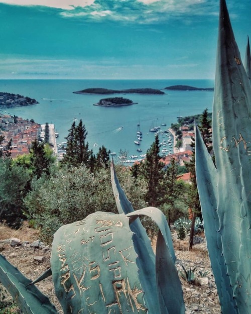 The #view Hvar town #Fortica #fortress by: @oscare06 #spanjola #hvar #croatia #dalmatia #visitcroati