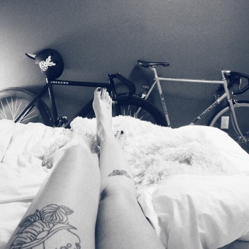 mississippiabigail:   #unknownbikeco #unknownbikes #fixedgear #bianchi #passioneceleste #vscocam