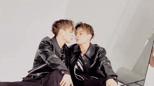 No Game: Idol! Amber X Idol! Reader
