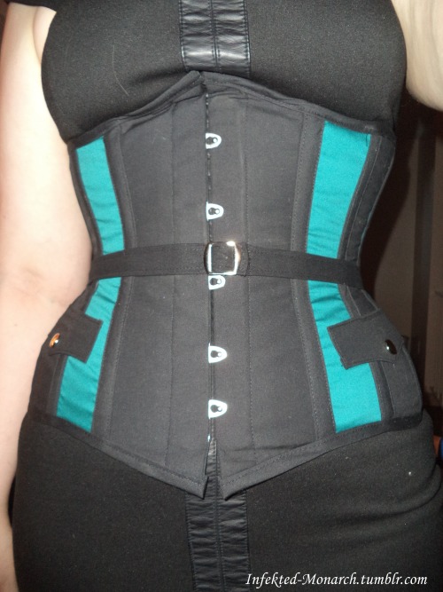 lovelylacelashes: infekted-monarch: New corset from Boom Boom Baby Boutique.(excuse the make-up it 